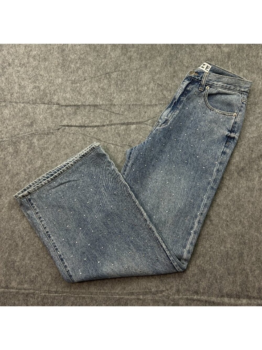 Daze Far Out High Rise Wide Leg Jeans Women's Size 27 Studded Twinkle Wash Denim